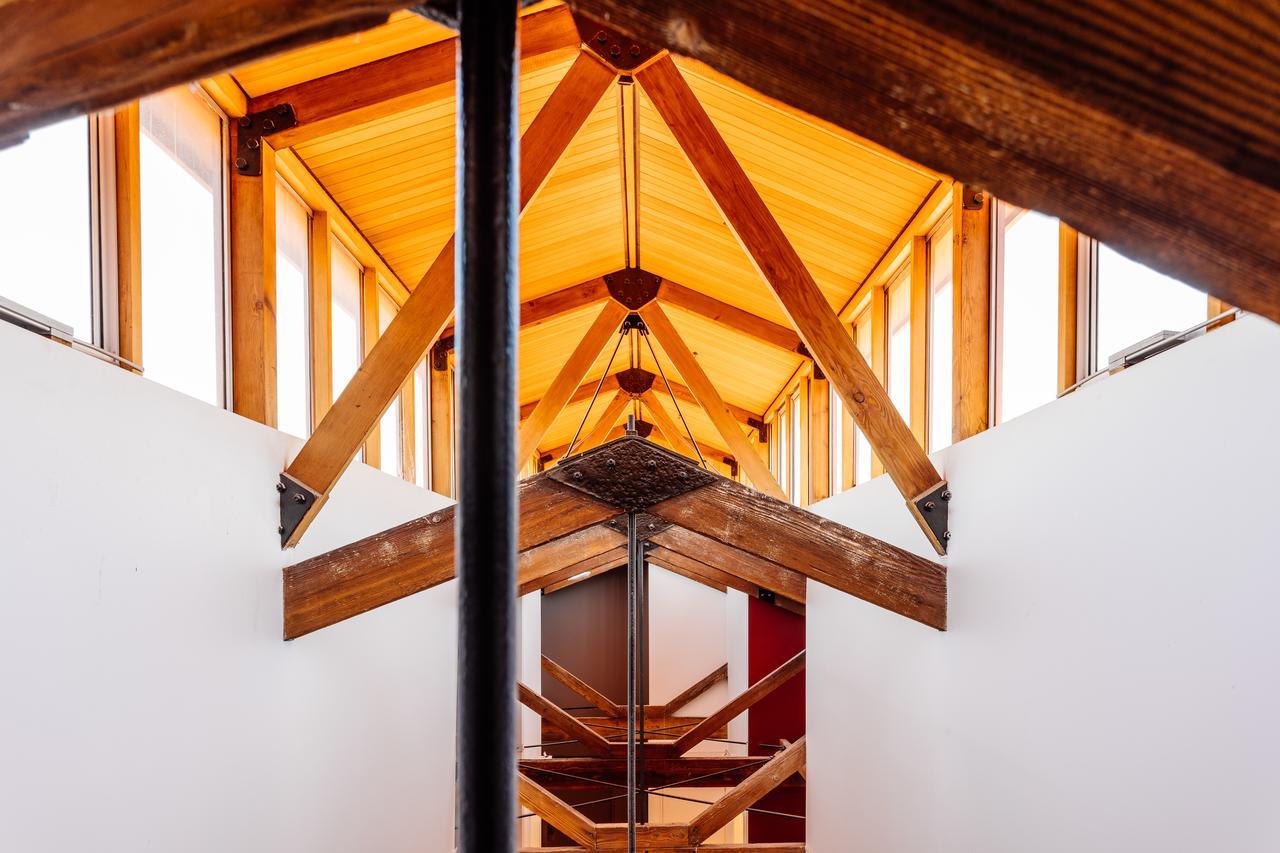 The Henry Jones Art Hotel Hobart Buitenkant foto The interior of the staircase